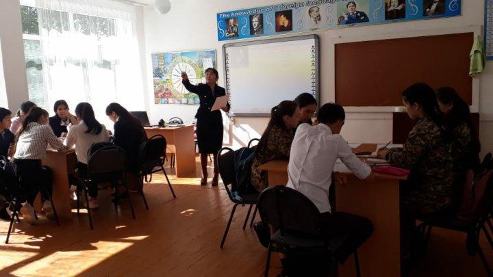 8,9,10 сыныптар арасында топтық «Полиглот» атты сайыс 